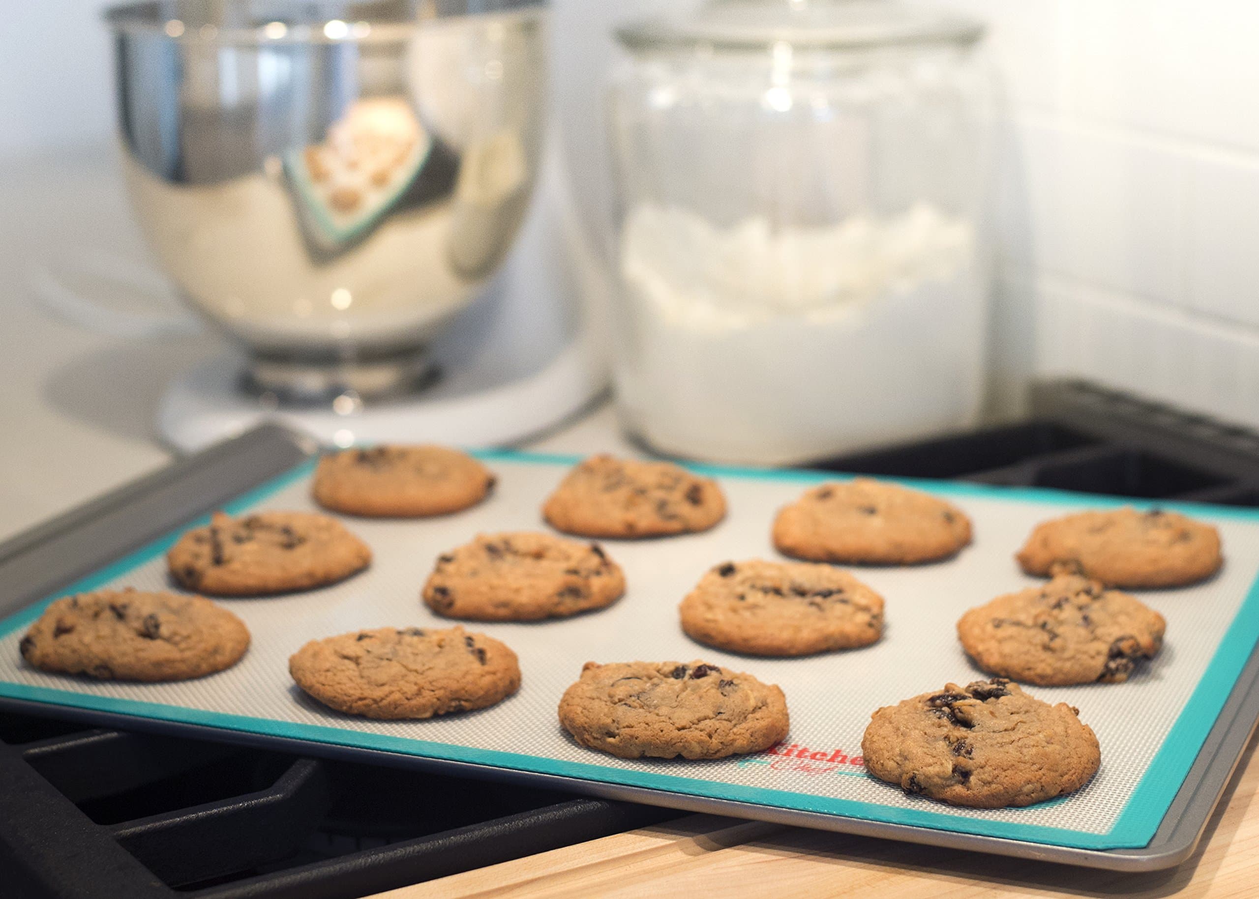 One (1) XL Non-Stick Silicone Cookie Sheet Mat Specifically Designed for 16" x 14" Cookie Sheets • 2 Inches Wider Than All Other Silicone Baking Mats
