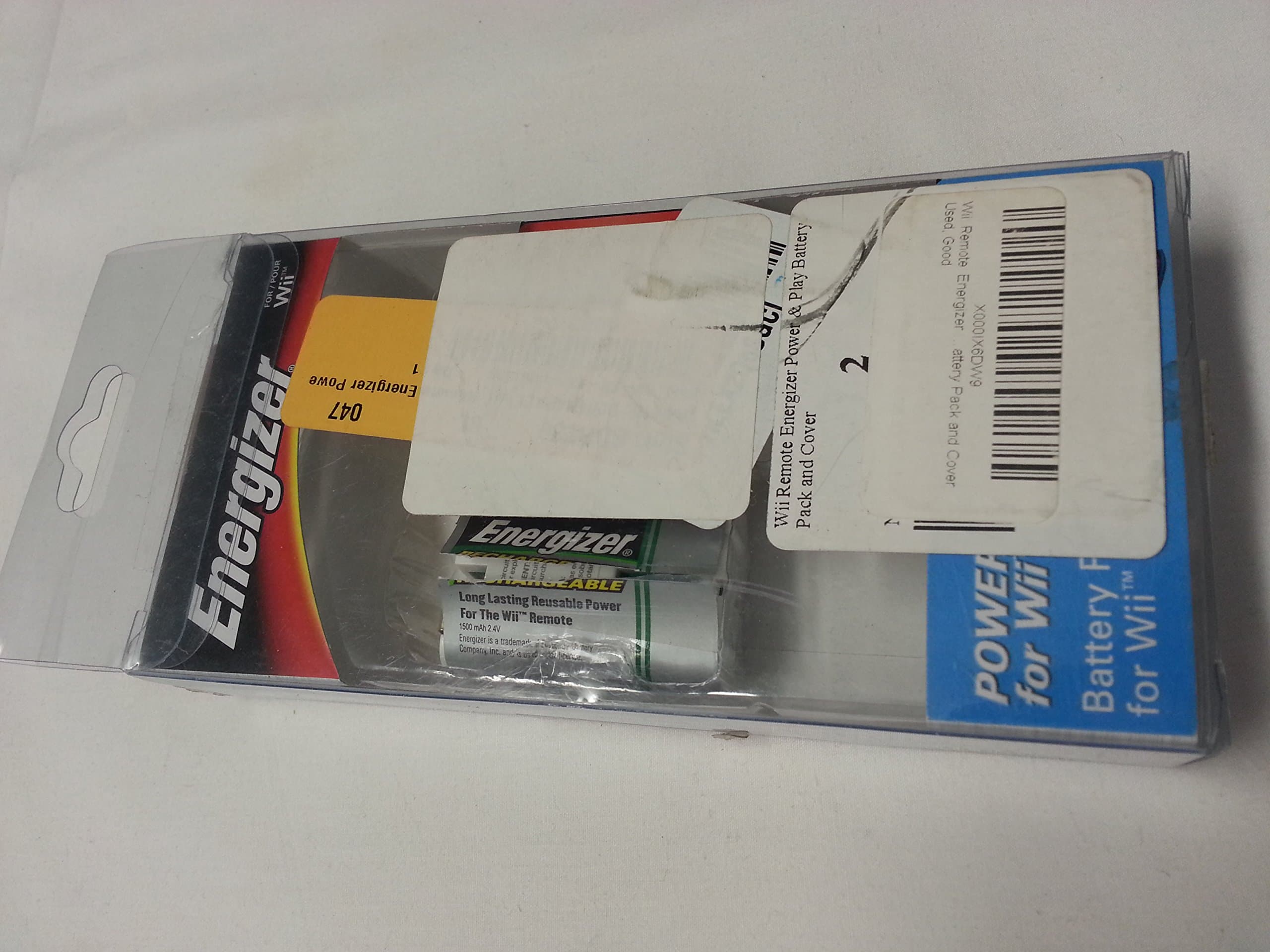 Wii Remote Energizer Power & Play Battery Pack and Cover