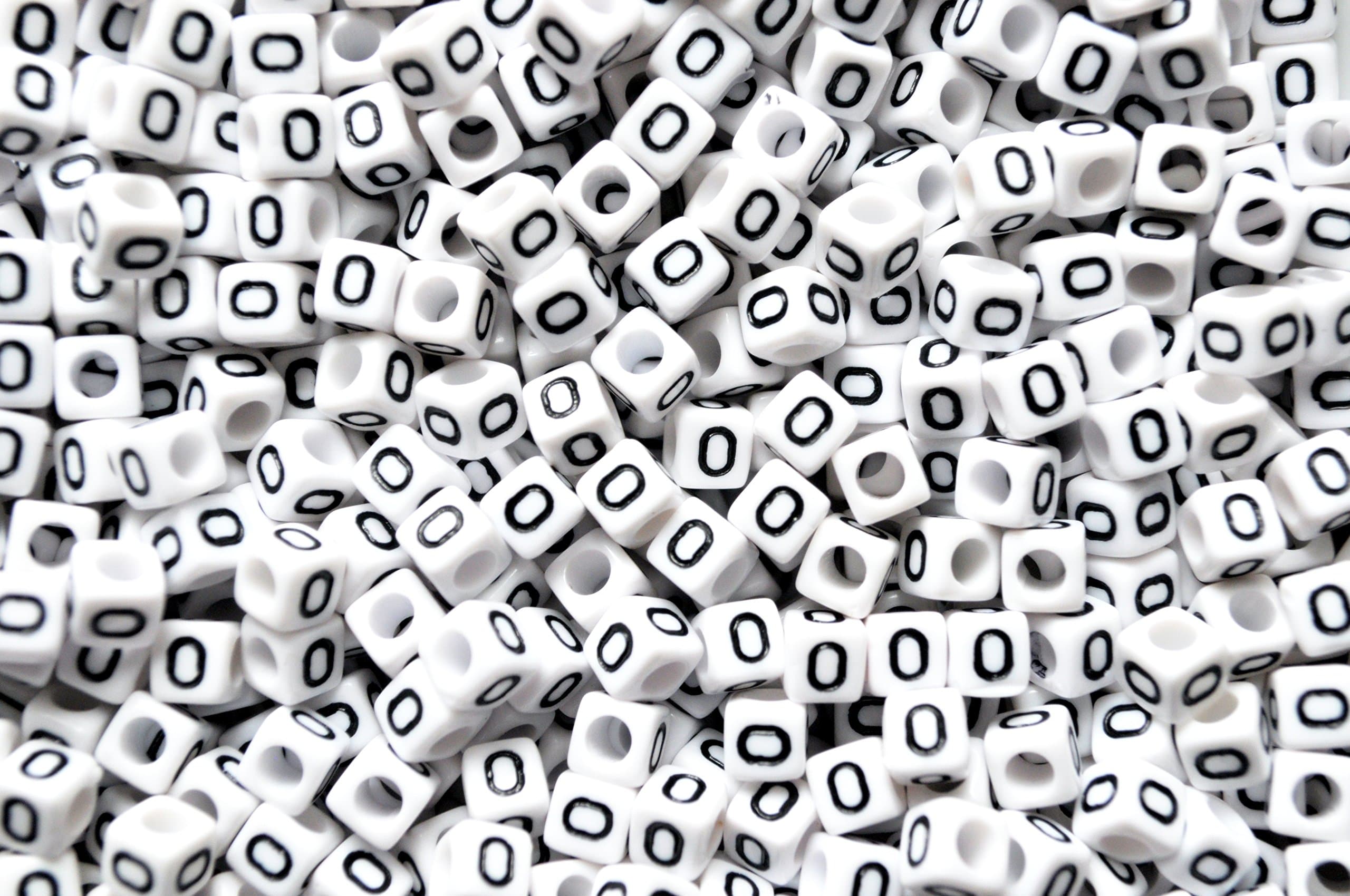 100 pcs 6mm White Cube Letter Alphabet Acrylic Beads Single & Mixed Letters (O)