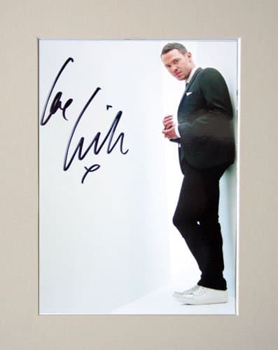 WILL YOUNG SIGNED AUTOGRAPH PHOTO PRINT IN MOUNT