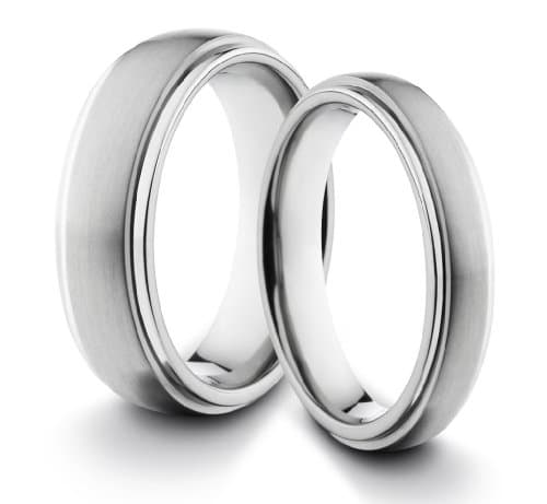 His & Her's 6MM/4MM Titanium Classic Styled Brushed & Polished Comfort Fit Wedding Band Ring Set (Available Sizes H - V) EMAIL US WITH YOUR SIZES