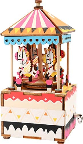 '1000 Piece Jigsaw Puzzle Jigsaw Puzzle Learning Kit Music Box – Horse – This kit is 71 Pieces 3D A Very Special Structure. It has become a Musical Clock with Rotating Wooden Horse. You can not only plays "You Are My Sunshine Gelauscht, but also Promotes Develop Fine Motor Skills. A Great Learning to your home.