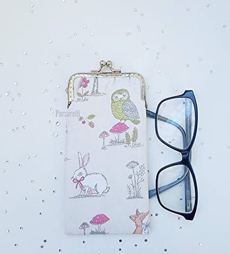 Glasses case / spectacle case / sun glasses case / eye glass case / Kiss lock clasp / glasses case with clasp / woodland / animals / gifts for her