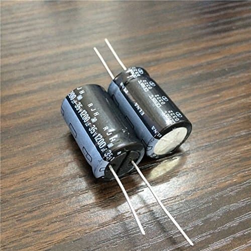 4 Elko 820uf 35 V Capacitor 105 °C LOW ESR