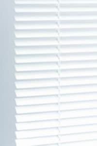 PVC VENETIAN BLIND WHITE (White, 120cm width x 152cm drop)