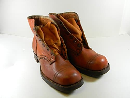 BROWN BRITISH ARMY LEATHER ANKLE BOOTS WWII DATED. Northridge International Inc.