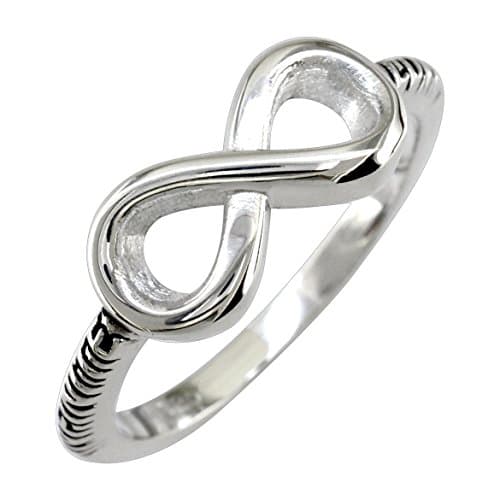 Infinite Love Flowing Infinity Ring in 18k White Gold - size 6.5
