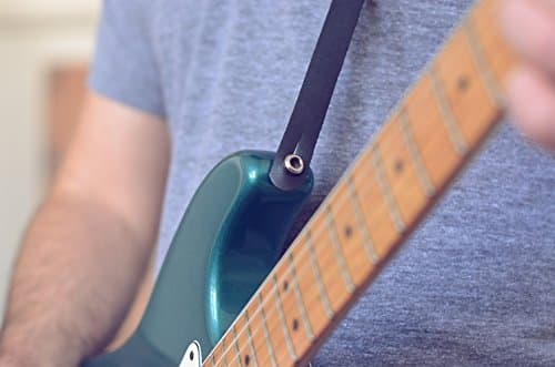 Skinny Leather Guitar Strap in Medium Black