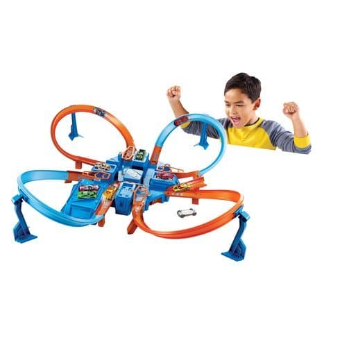 Hot Wheels Criss Cross Crash Track Set with 4-Way Crash Zone Motorized for Speed