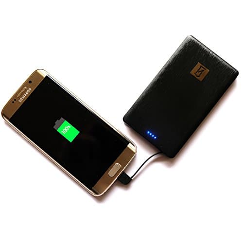 Slim Battery Bank - 4000 mAh with Micro USB cable integrated & Lightning Adapter