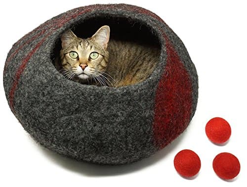 CatCatCat Premium Quality Cat Cave Bed (Large) + 3 Free Wool Ball Cat Toys - 100% Wool and Handcrafted - Comfy Bed For Cats and Kittens (Red)