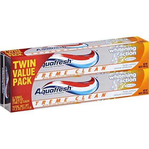 Aquafresh Extreme Oral Clean Whitening Action Twin Pack Toothpaste, 5.6 oz