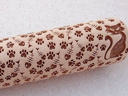 35% OFF - Cats, Fishes & Paws pattern rolling pins and cookie cutter