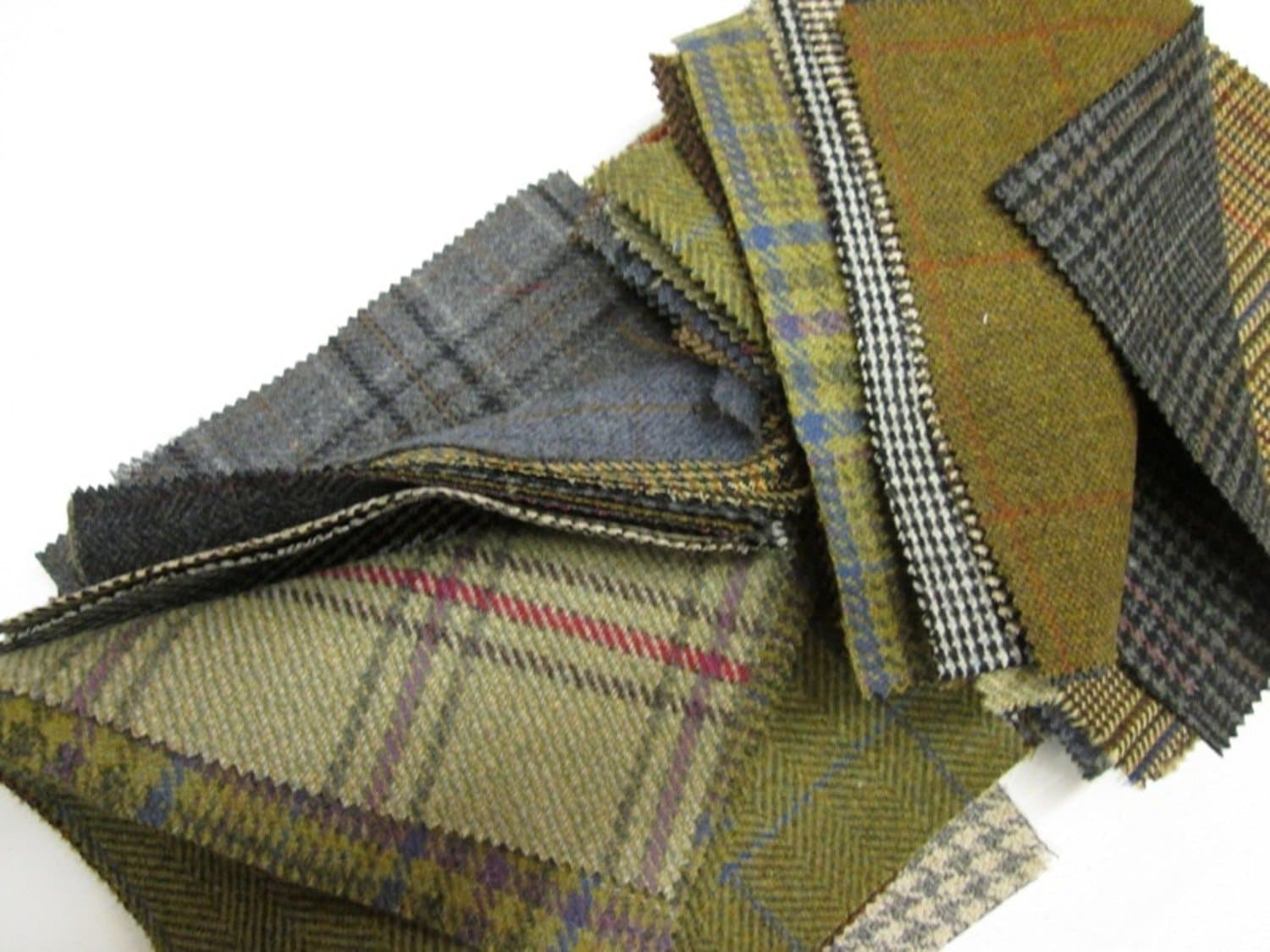 Tweed Patchwork 100% Wool Remnant Offcuts Squares 10 Pieces 23cm
