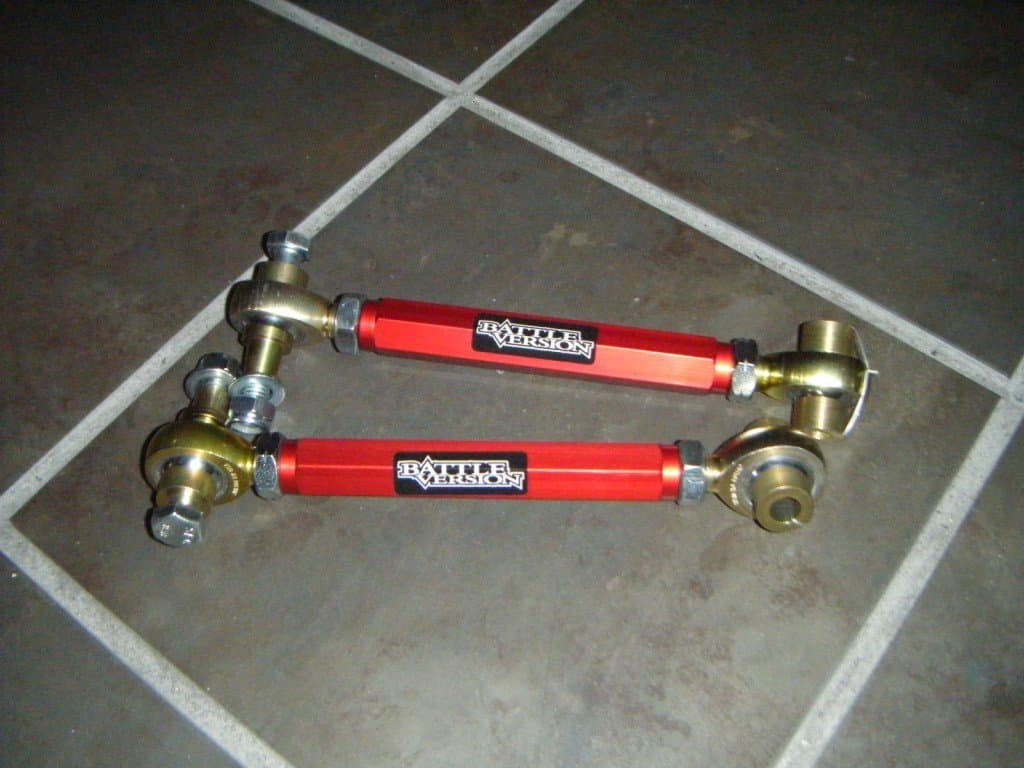 Battle Version Billet Rear Toe Links Red for 1988-92 Toyota Cressida MX83