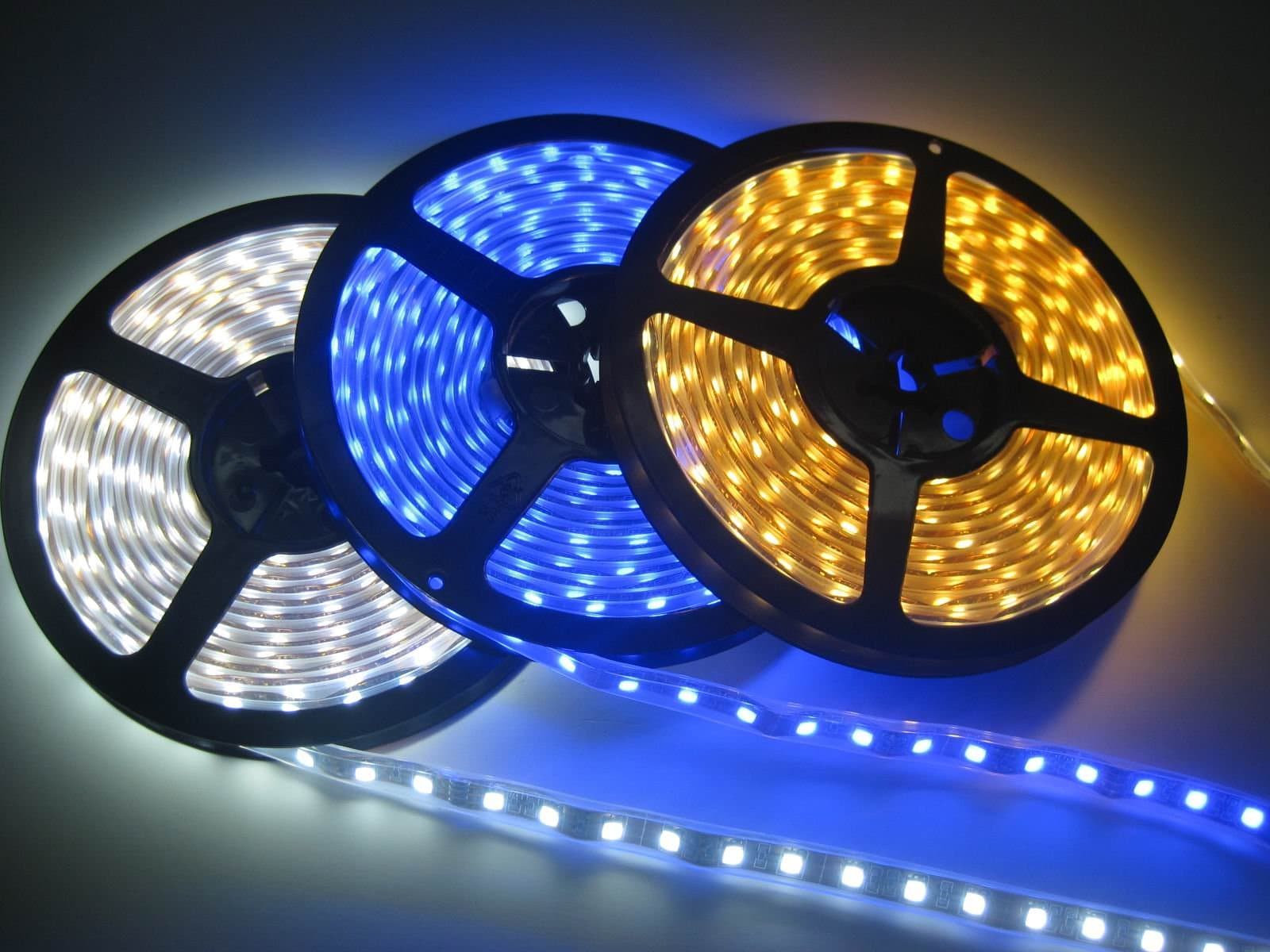 Maxxlite Silicone LED Strip Light 5 Meter Long Water Resistant RGB with Remote Control System