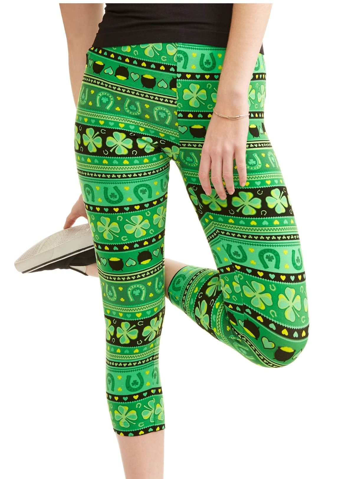 No Boundaries Women's Super Soft Sueded Capri Legging