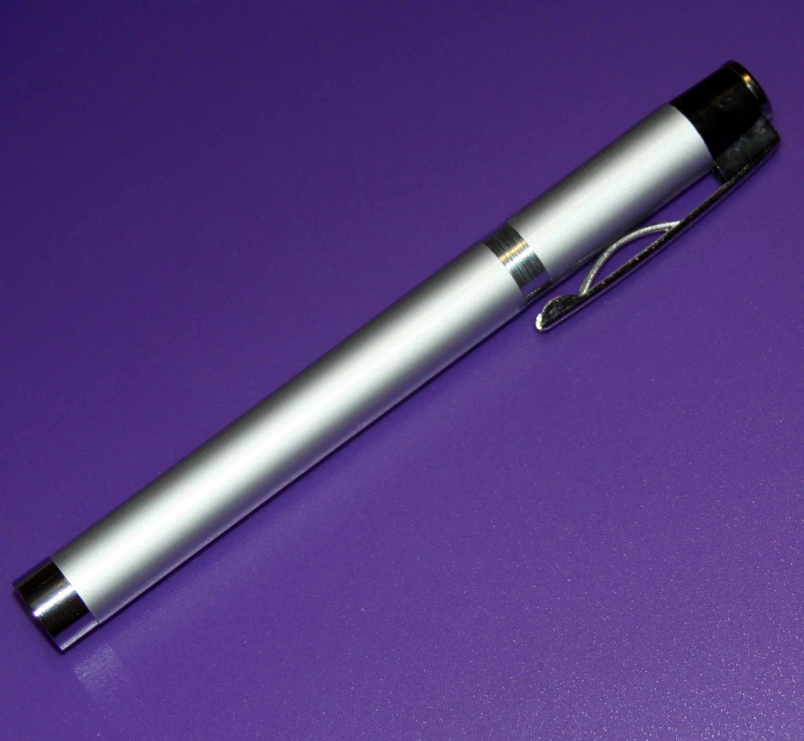 Stylish Thin Professional Medical Diagnostic Penlight LED Silver