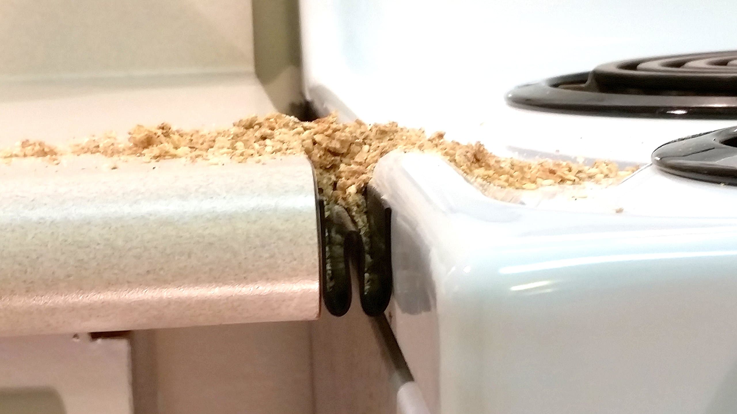 Crumb Stop - Stove Counter Gap Cover 1 pc