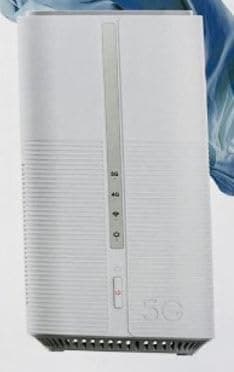 DWR 2000M 5G CPE Router with 4 x Gigabit LAN ports, 1 x Gigabit WAN port, 1 x FXS port, 1 x USB 3.0