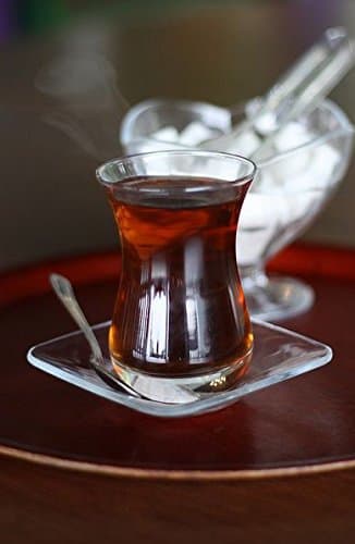 Topkapi Mehtap Sultan Turkish tea set, complete set of 18 includes 6 x tea glasses, 6 x saucers, 6 x teaspoons