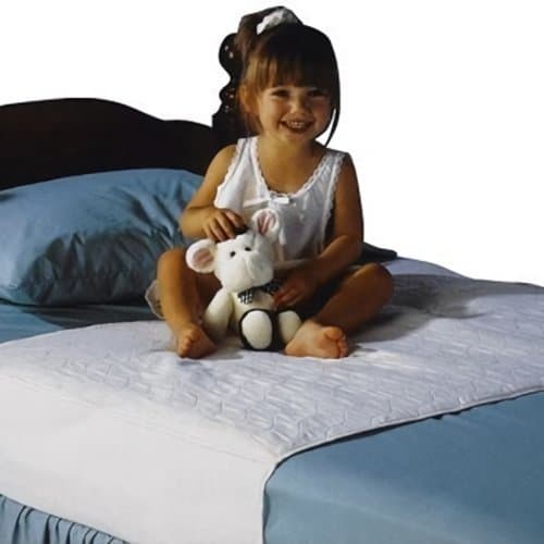 Royal Heritage HomeSaddle Style Reusable Waterproof Bed Pad - Made in America (34" X 36")- 3 Pack (LIGHT GREEN)