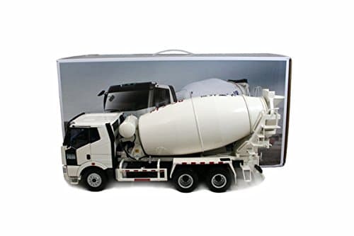 Paudi Model 1:24 Scale JieFang J6 Diecast Model Car White