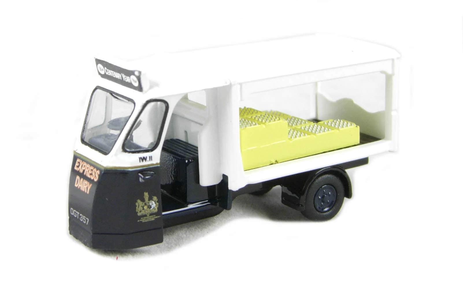 1:76 Milk Float - Express Dairies Collectable model 76WE001