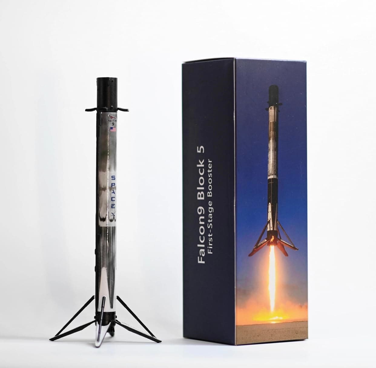 wltk SpaceX Falcon 9 Block 5 1/233 Diecast Rocket Model First -Stage Booster (06)