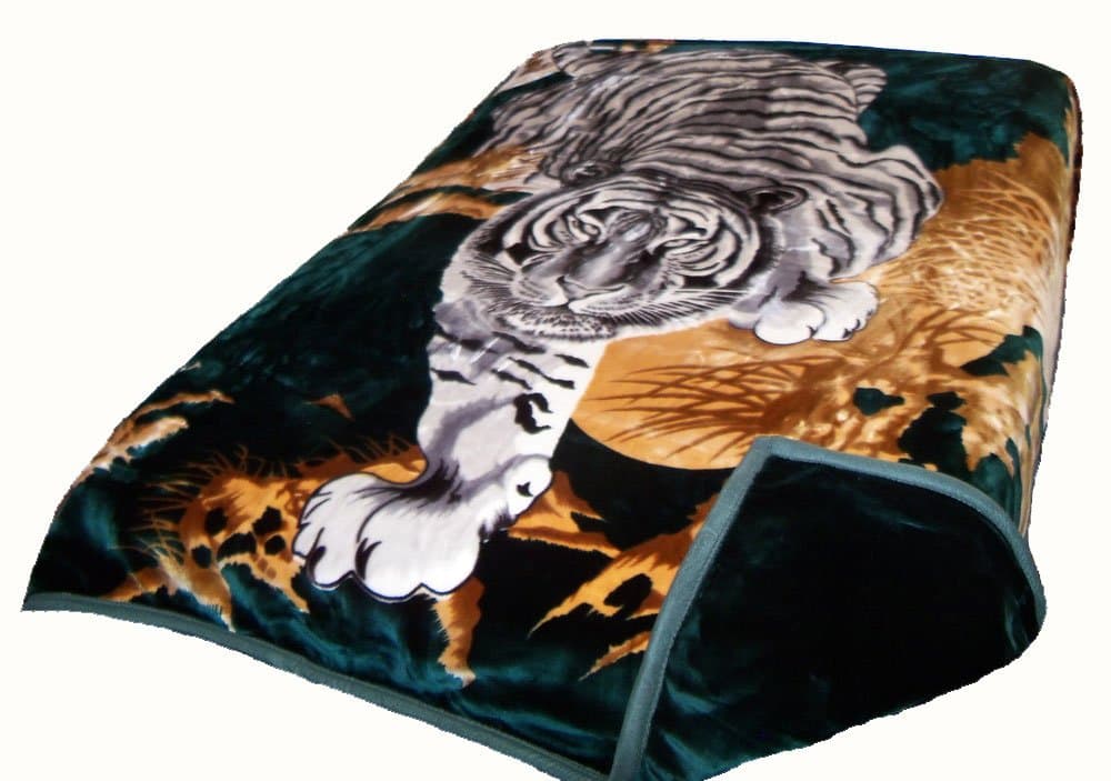 SOLARON Two-Ply Crouching Tiger Mink Blanket (Hunter Green)