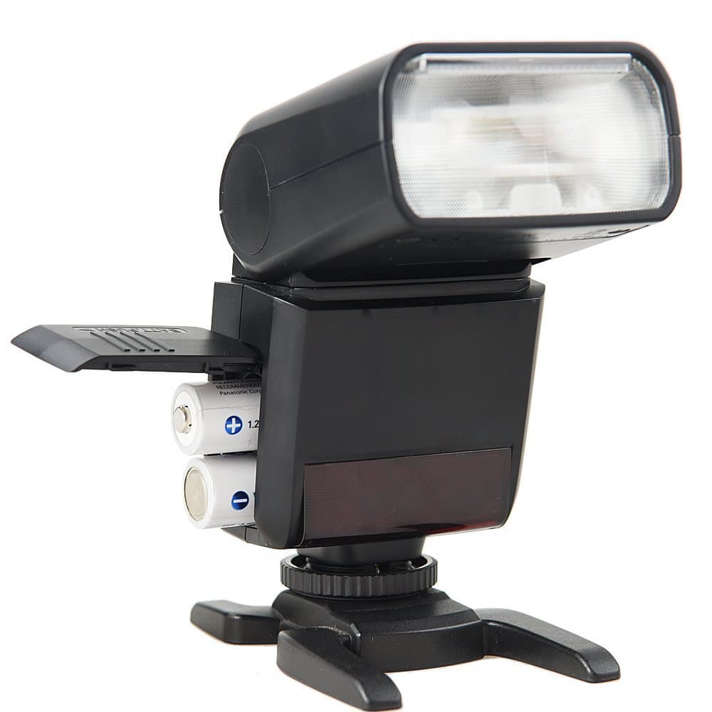 Olympus Evolt E-500 Zoom/Bounce & Swivel Head Flash (Guide Number Of 148 Feet 45 m At 85mm)