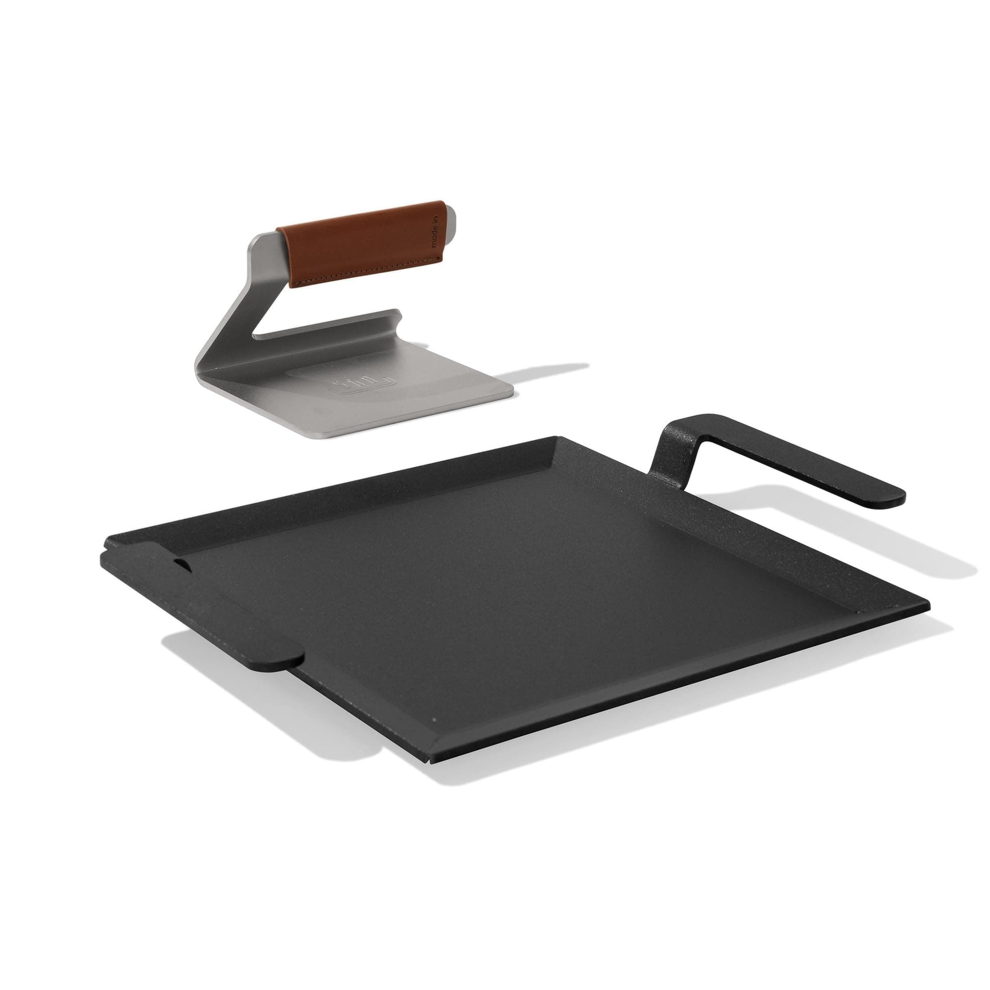 Made In Cookware | Carbon Steel Half Griddle + Grill Press - (Like Cast Iron, but Better) | Professional Cookware | Crafted in Sweden | Induction Compatible