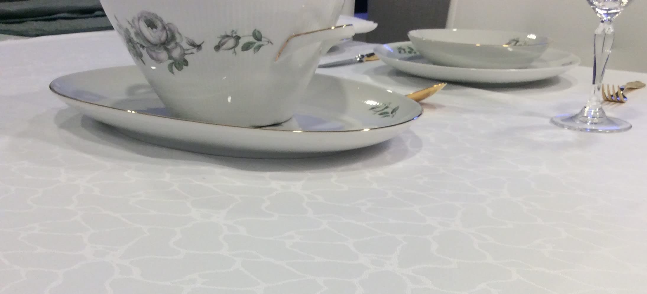 ANGLOME100% Egyptian Cotton Soft Jacquard Damask Tablecloth - Feel the Difference by Using Anglo® Sustainable and Luxury Tablecloth