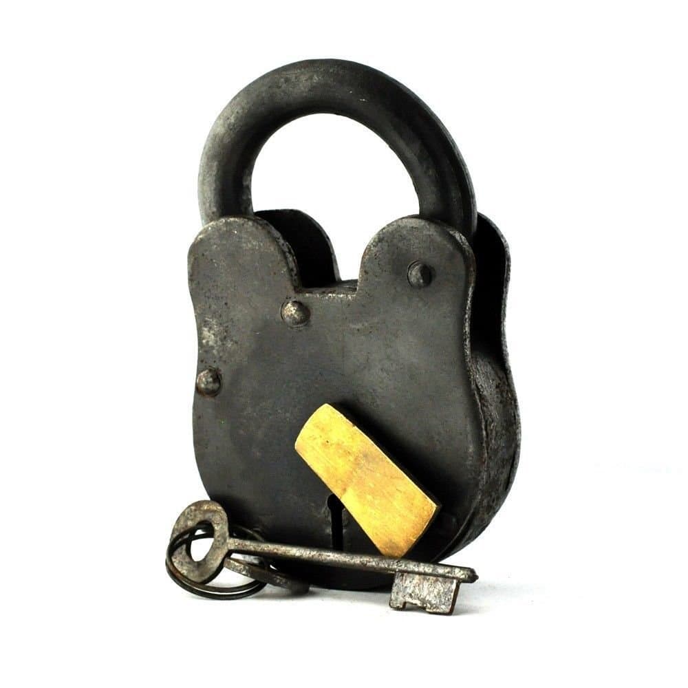 Vintage Iron Padlock 3.75 x 6 by Paykoc U01111