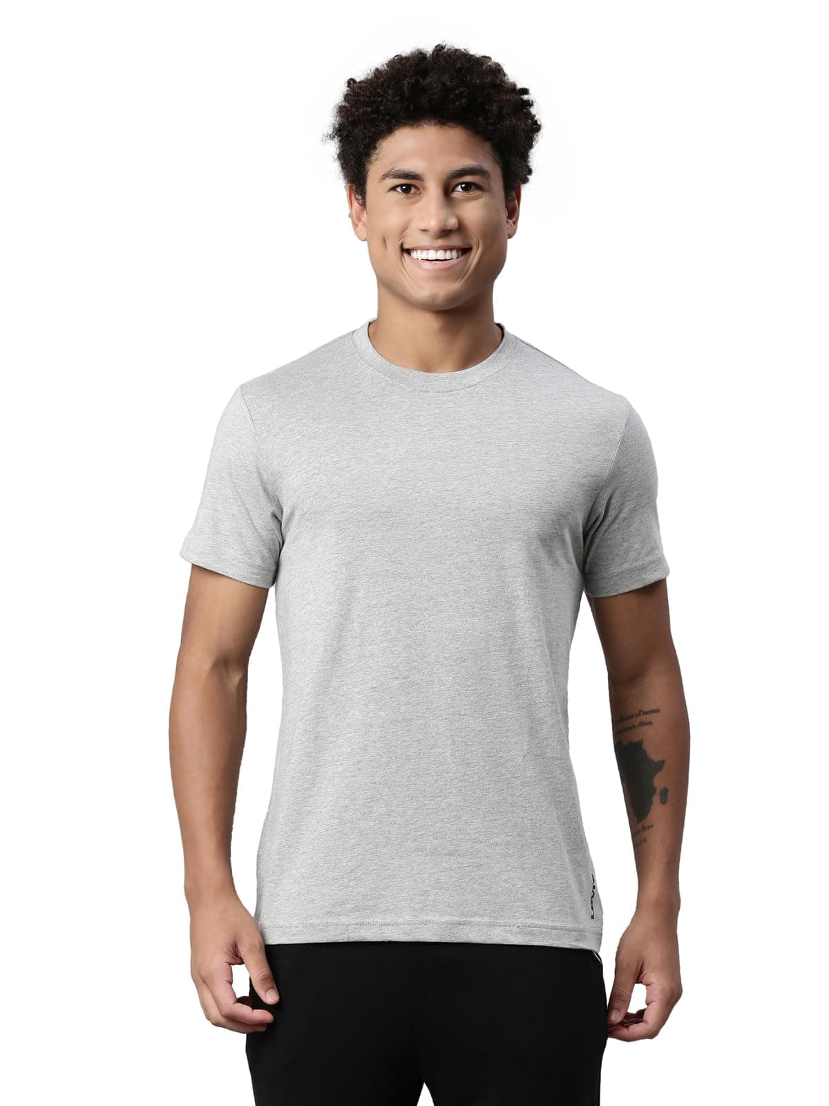 Levi's 025 Men's Premium Soft Cotton Solid T-Shirt - Round Neck, Short Sleeves with Side Branding (Pack of 1)