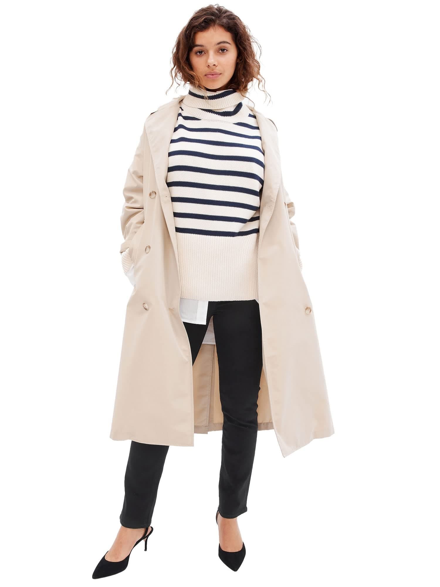 GAPWomen's Classic Straight Fit Denim Jeans