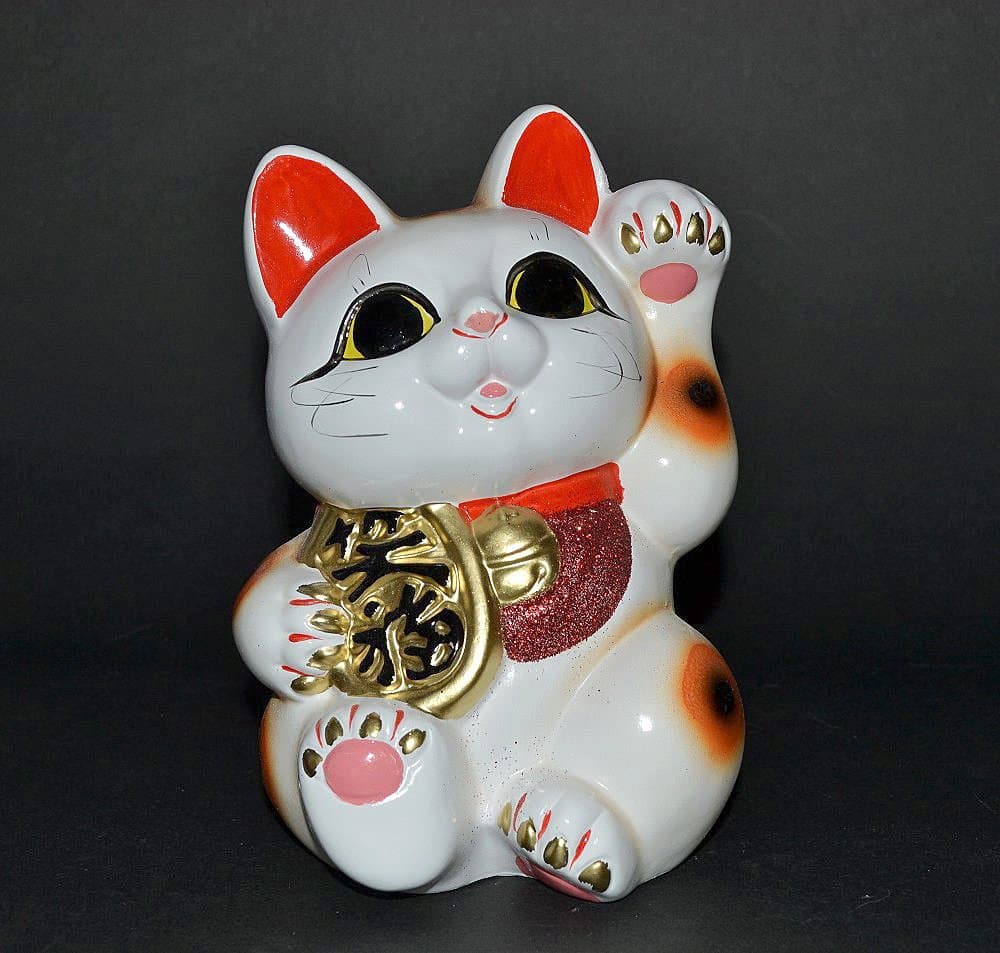 Tokoname Ware 1625 Maneki Neko 6.3 Inches Dancing Cat White