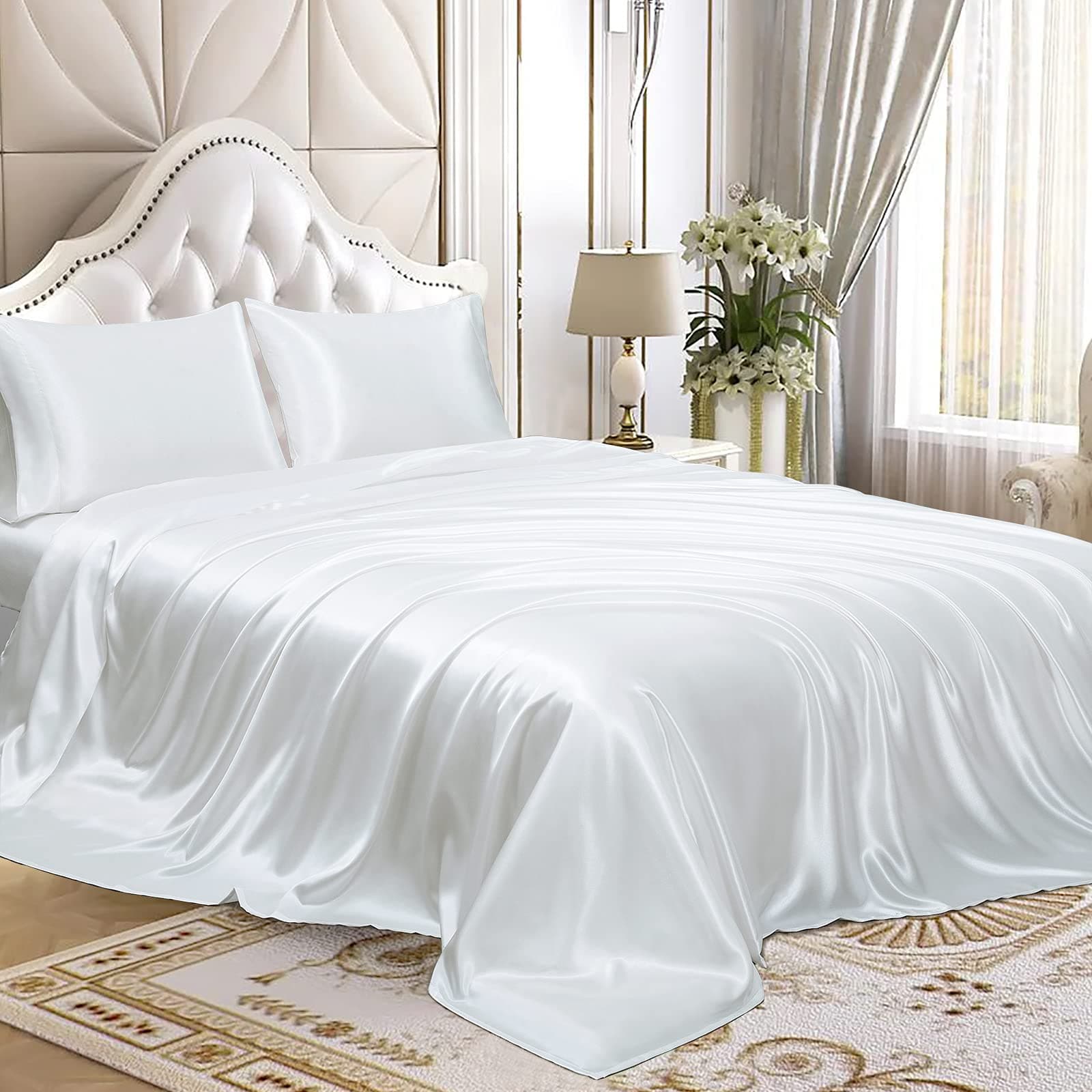 4pcs Satin Sheets Set Luxury Silky Satin Bedding Set with Deep Pocket 1 Fitted Sheet + 1 Flat Sheet + 2 Pillowcases (King Size, White)