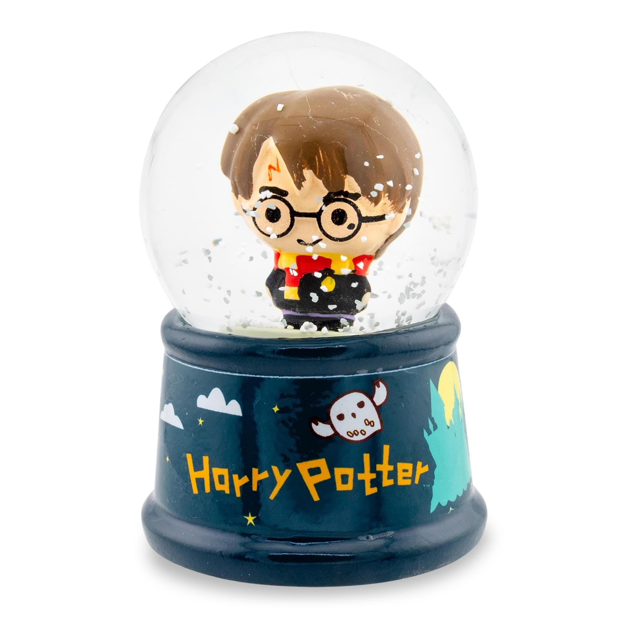 Silver Buffalo Harry Potter Chibi Castle Light Up Snow Globe, 55 mm