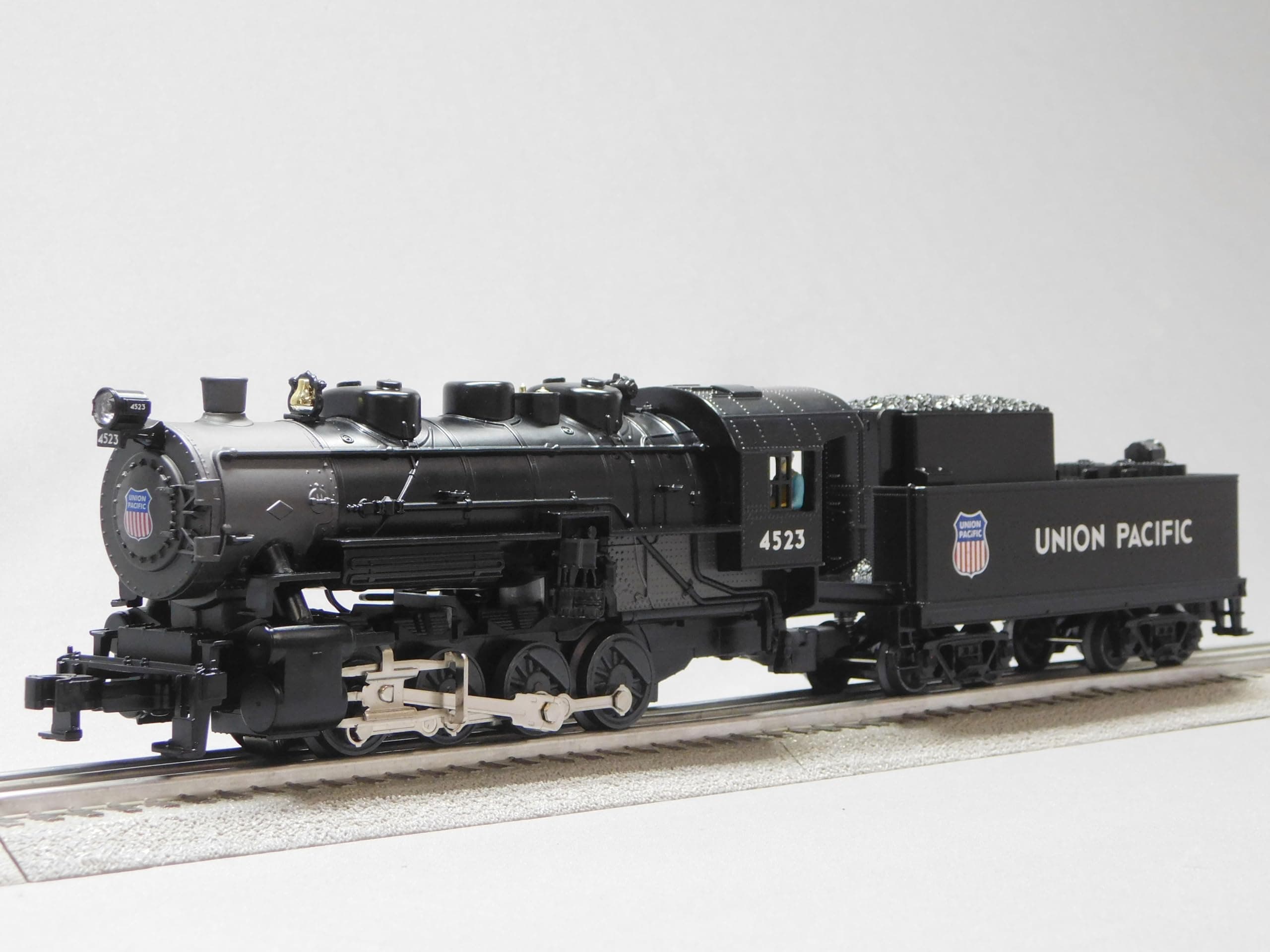 RTR Lionel Union Pacific LIONCHIEF Bluetooth 5.0 STEAM Engine & Tender 2323090-E