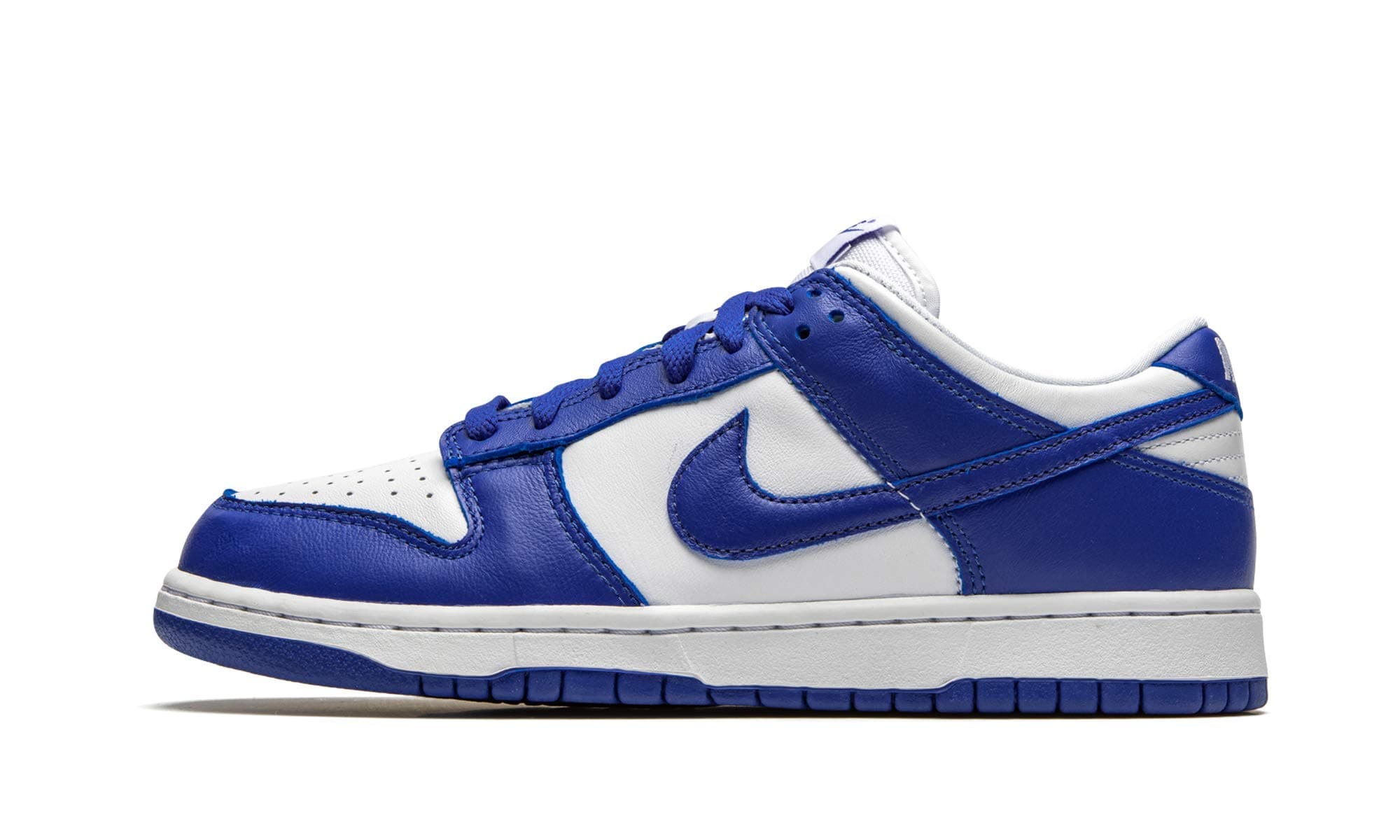 Nike Men's Dunk Low Retro Basketball Shoes, White Varsity Royal, 10.5 Men
