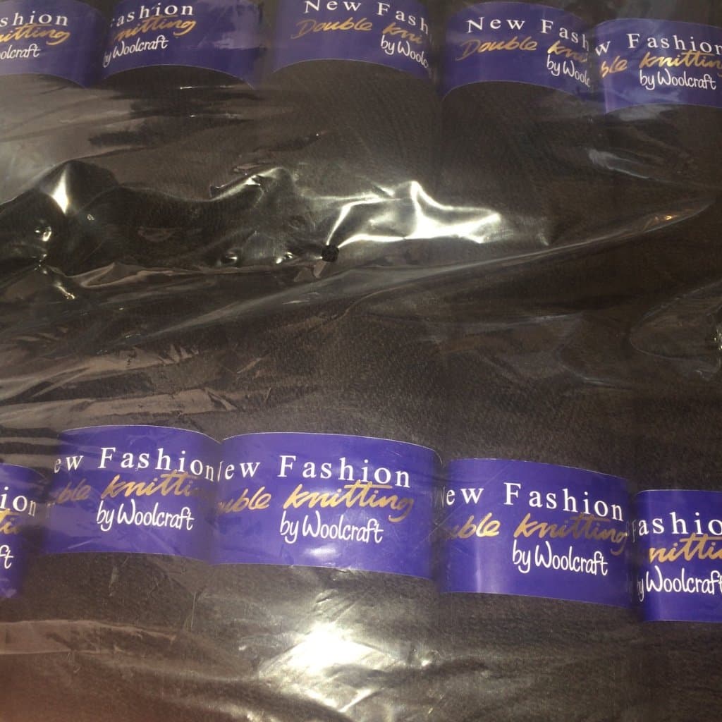 5 x 100g Woolcraft Dk Double Knitting Wool, Yarn (5 x 100g Black 940)