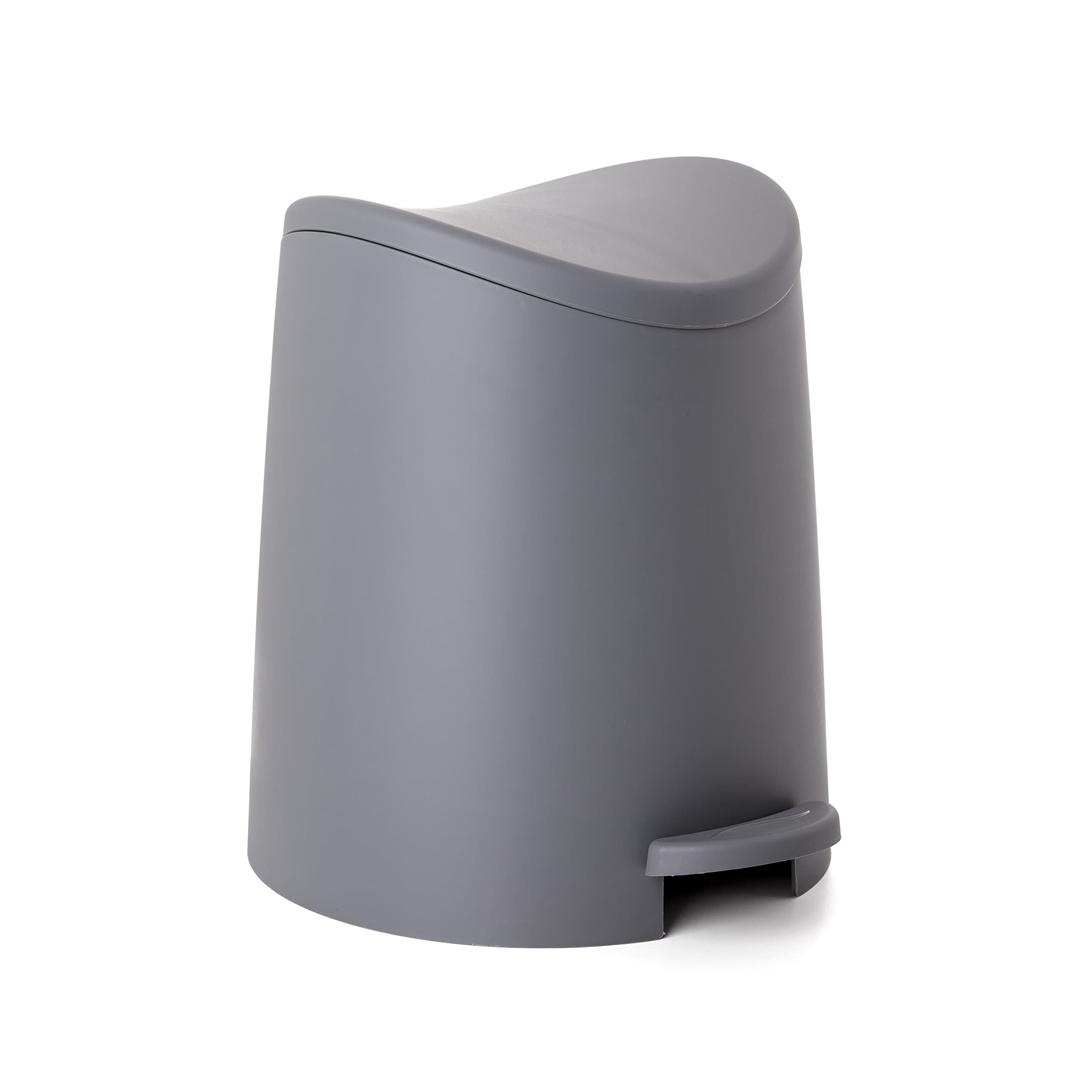 TATAY Bathroom Bin with Standard Pedal 3L | Practical and Functional Design | Made from Highly Resistant Materials | Compact and Easy to Use | Made in Spain | 19 x 21,8 x 22,1 cm – Grey