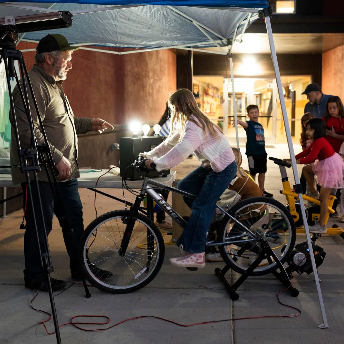 Pedal Power Bicycle Generator STEM Emergency Backup Power System 500 Watts 0 to 100V DC charging two dual generators