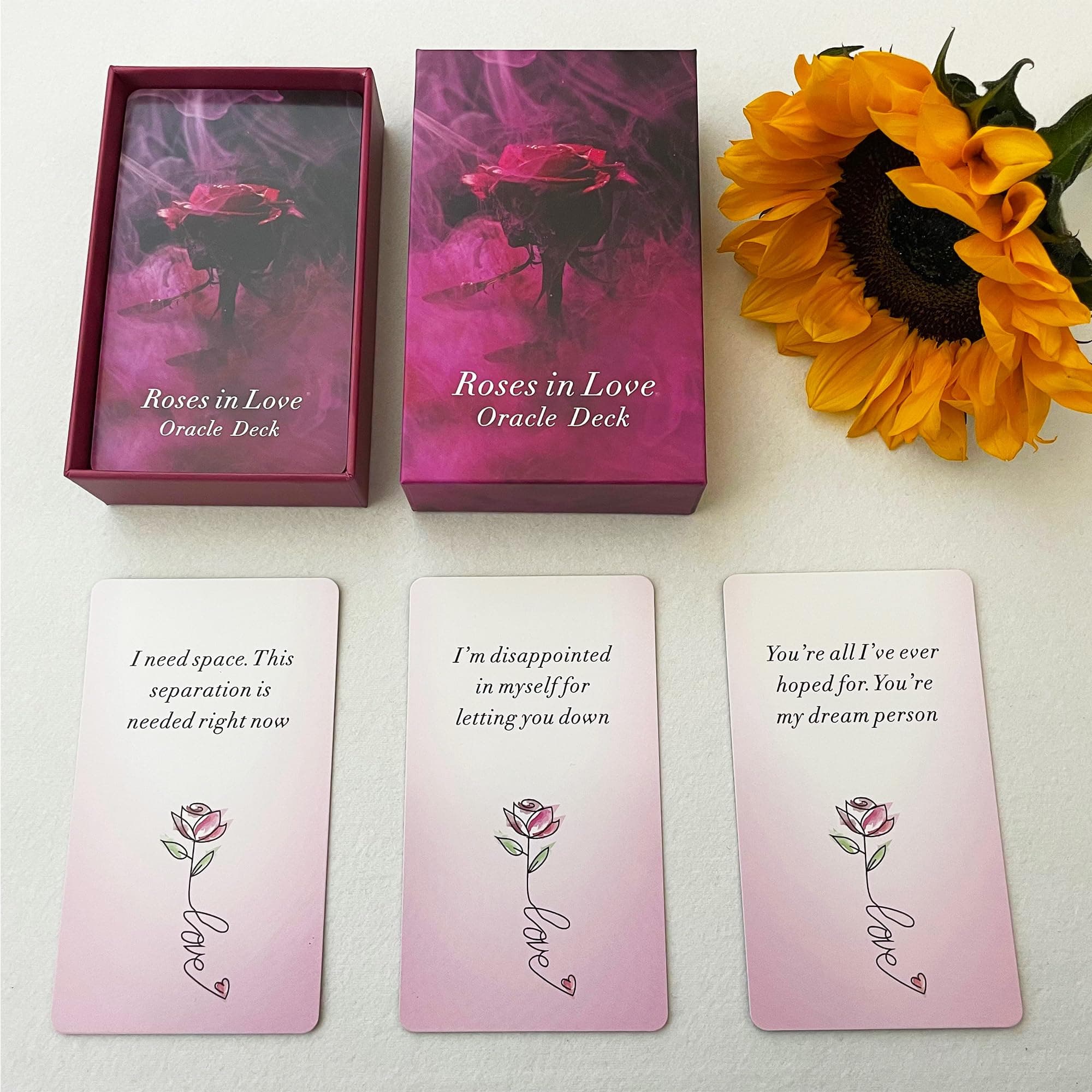 Roses in Love Oracle Card Deck for Beginners Oracle Decks - Help you dig into the life of love and move towards the best self