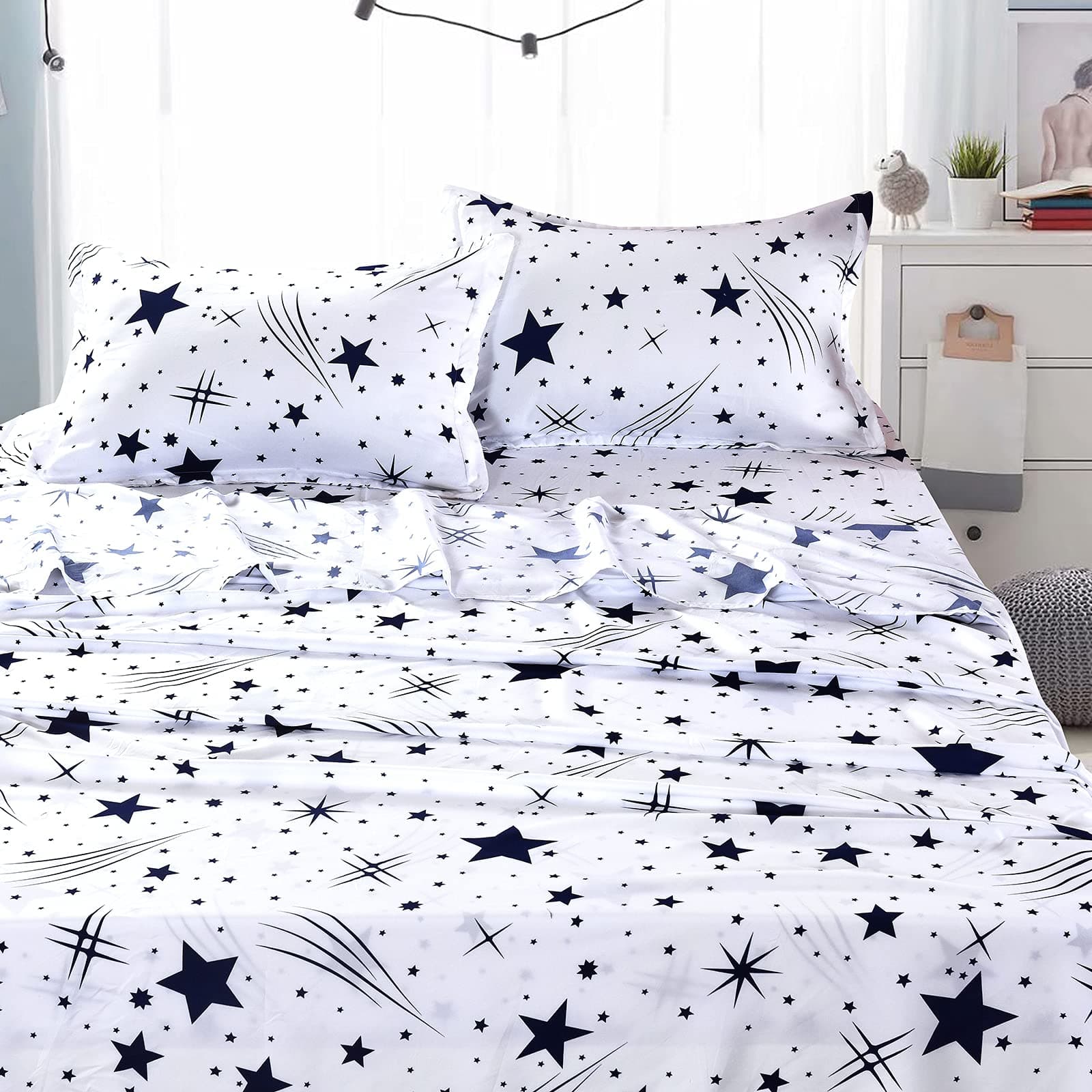 Star Print Sheet Set Queen Size Stars Printed White 4 Piece Bedding Sets 100% Polyester Soft Breathable Wrinkle Resistant Sheet Set