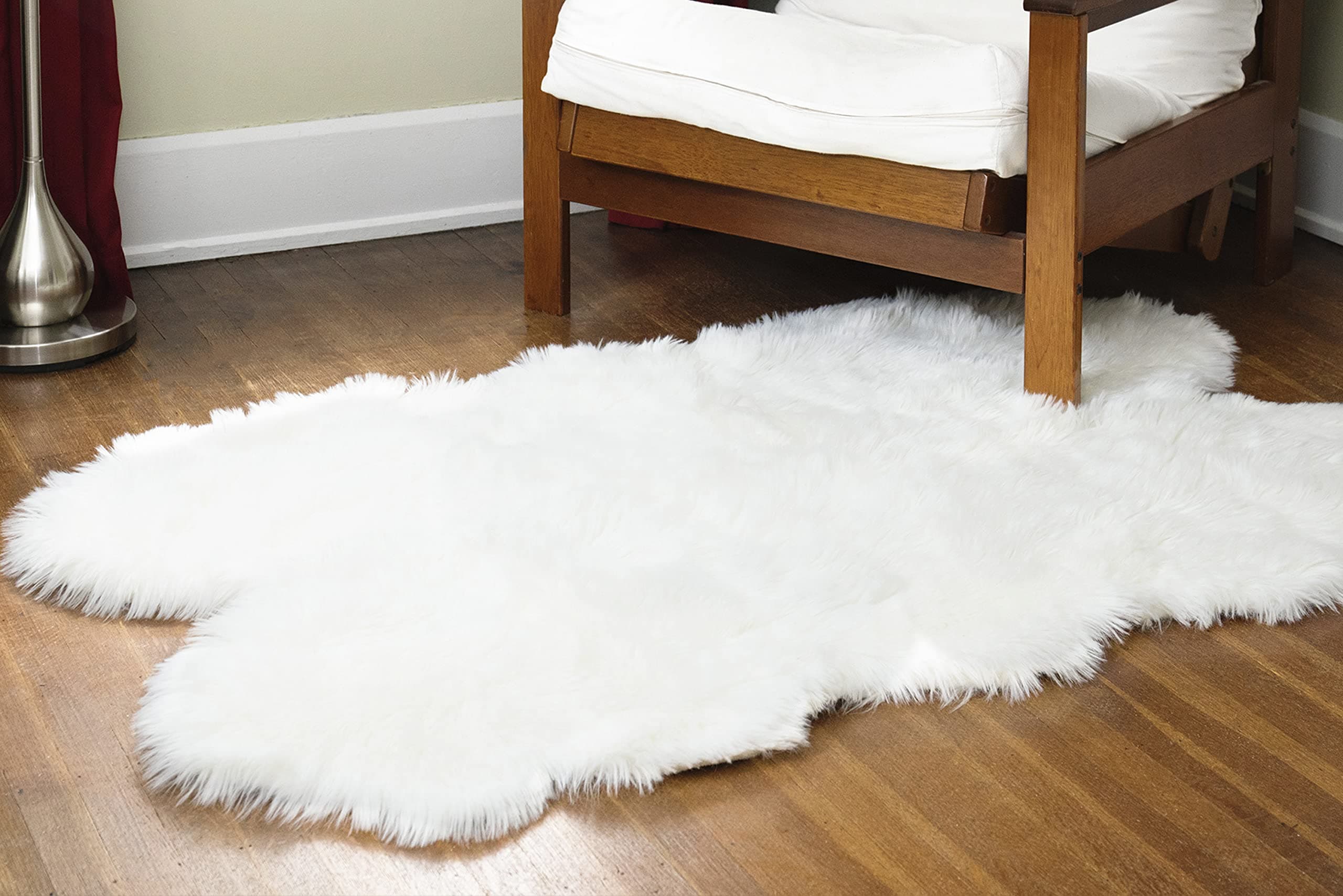 - Silky Soft Faux Fur Rug, 3 ft. x 5 ft. White Fluffy Rug, Shaggy Sheepskin Great for Living Room, Bedroom, Kid's Room, or Nursery, Home Décor Accent, Machine Washable with Non-Slip Backing