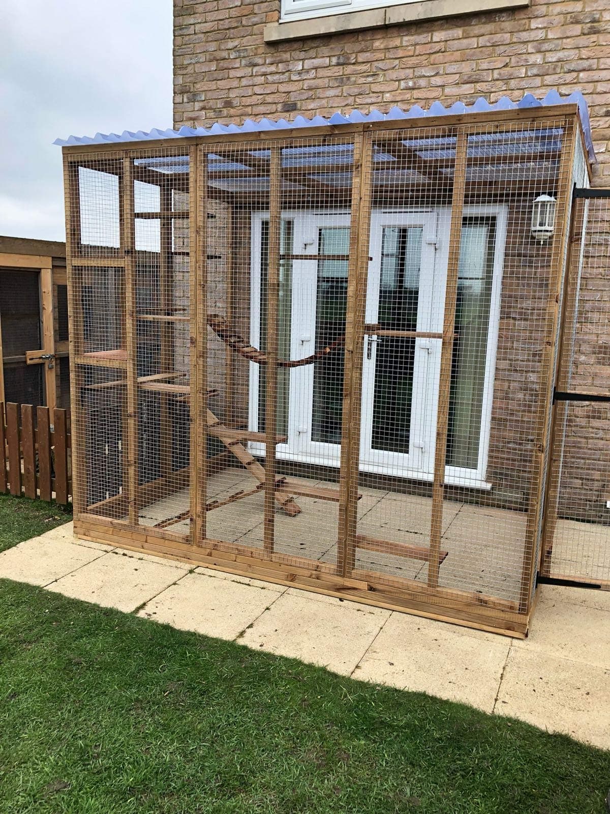Catio Cat Run Lean To 6ft x 9ft x 7ft5" Waterproof Roof Enclosure
