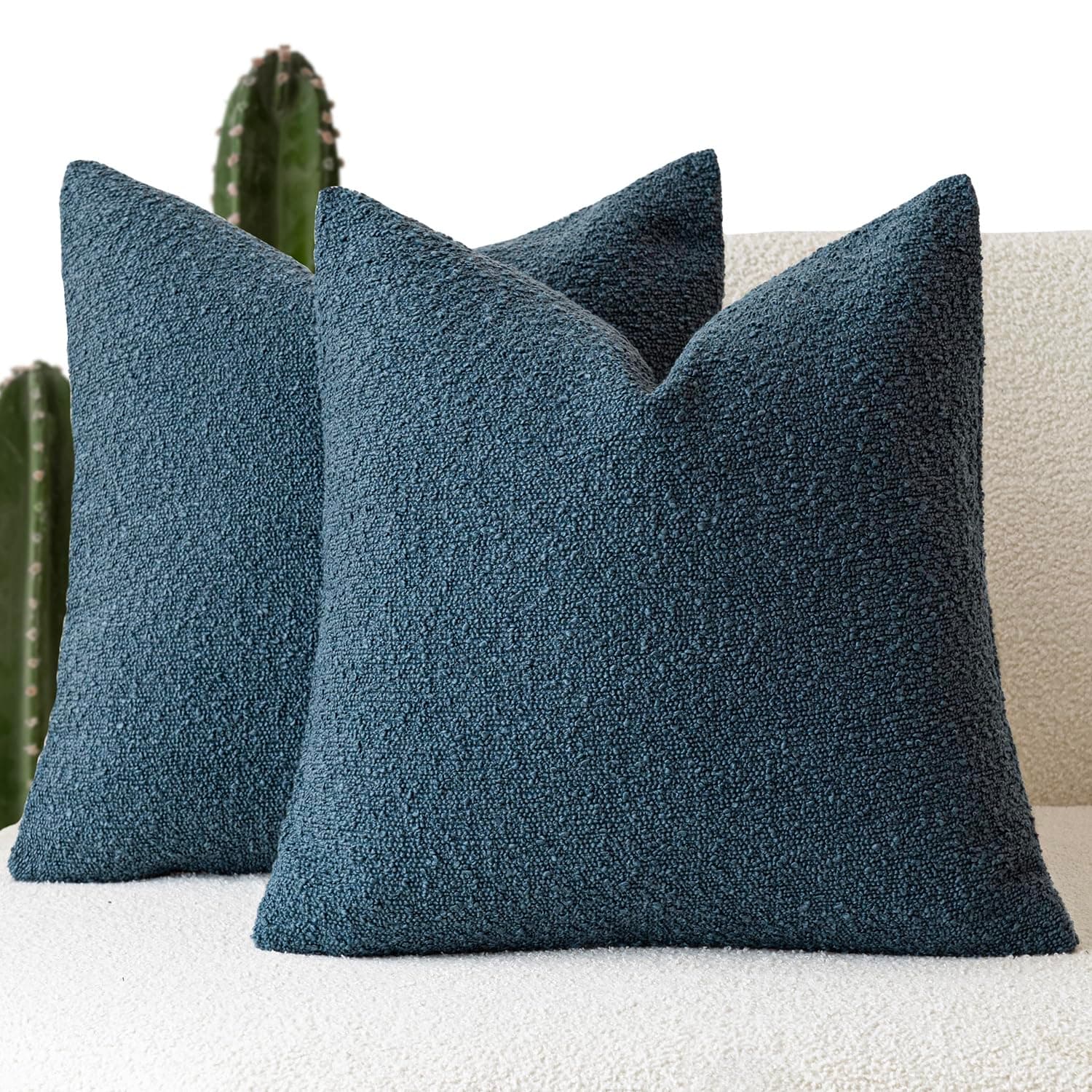 Foindtower Pack of 2 Modern Textured Boucle Throw Pillow Covers Accent Solid Decorative Pillow Cases Cozy Woven Couch Cushion Case for Chair Sofa Bedroom Living Room Home Decor, 18 x 18 Inch,Blue