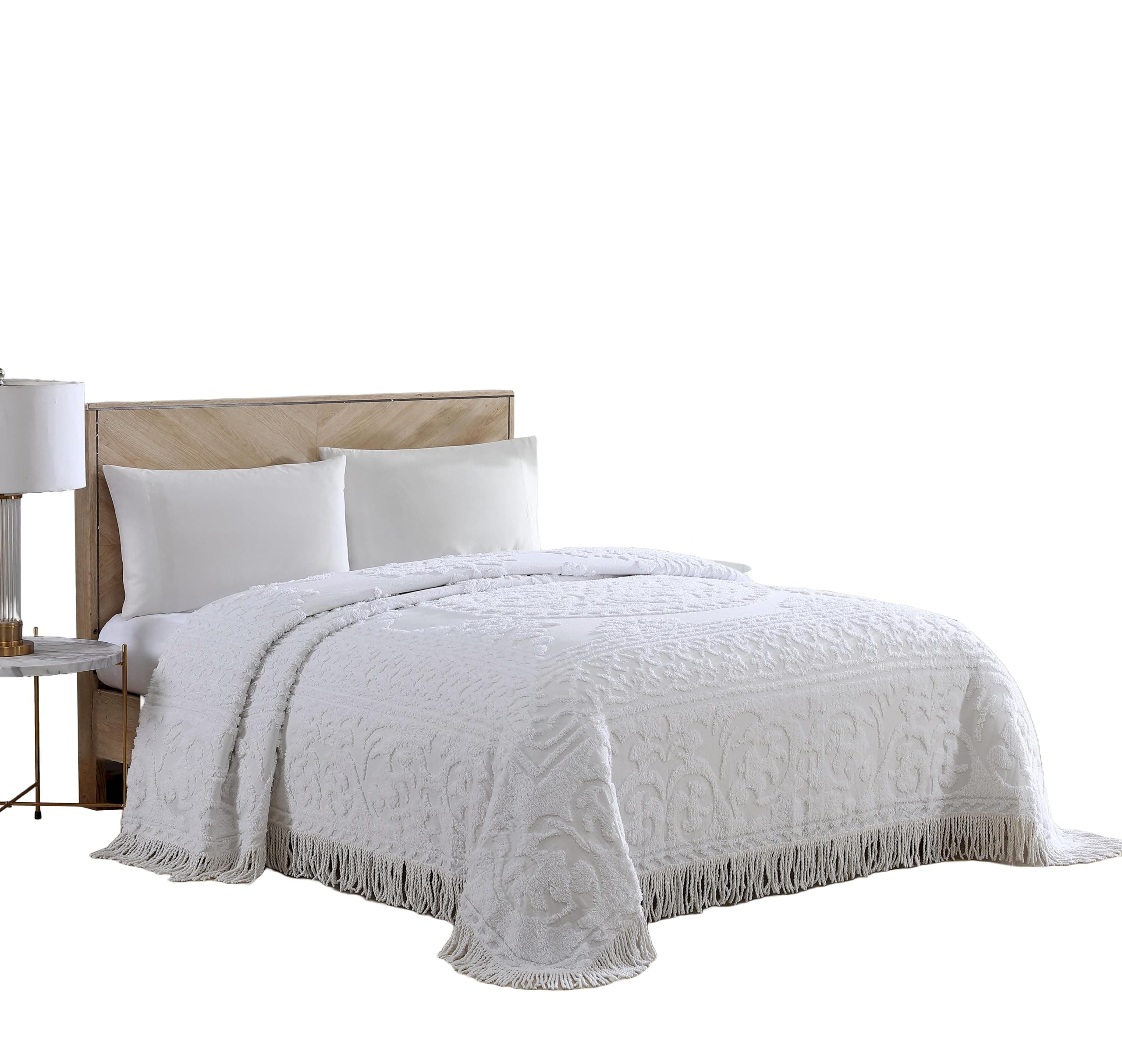 Medallion Chenille Bedspread, Queen, White
